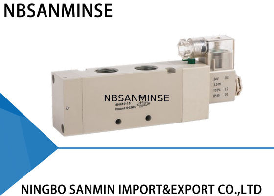 एकल / डबल कुंडल सोलेनोइड वाल्व, वायवीय वायु वाल्व 4N400 4V400 श्रृंखला