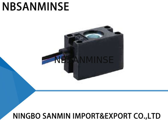 4V110F 4V चुंबकीय वाल्व श्रृंखला लीड - प्रकार Solenoid वाल्व कुंडल